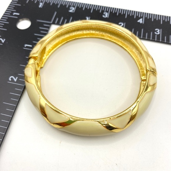 Gold Tone Bangle Clamper Bracelets Bundle of 3 - Picture 5 of 9